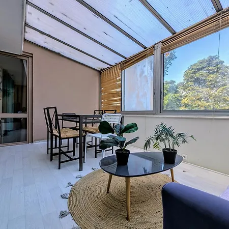 Spacious And Comfortable With Terrace In Downtown Διαμέρισμα Courcouronnes