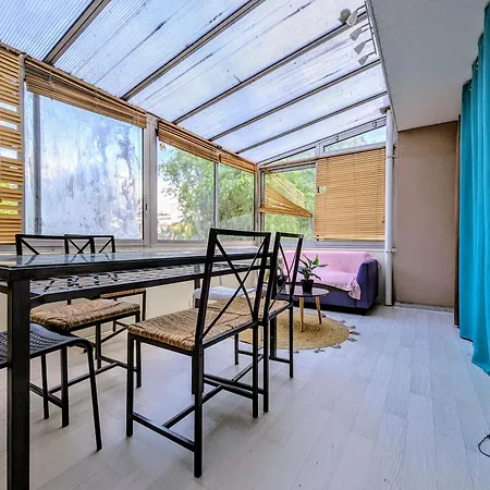 شقة Spacious And Comfortable With Terrace In Downtown Courcouronnes