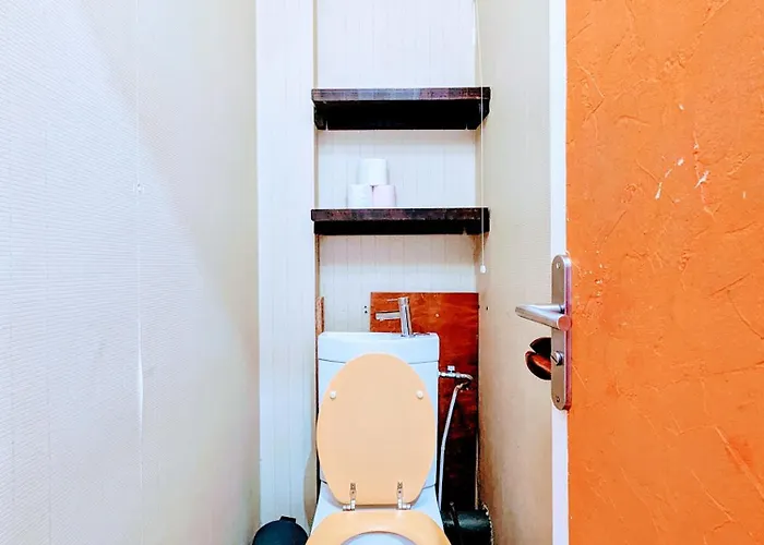 Spacious And Comfortable With Terrace In Downtown 아파트